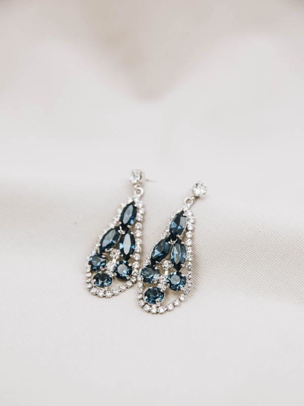 NICOLE Crystal - Earrings from Abrazi