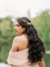 
                        
                          Load image into Gallery viewer, AGATHA Timeless Goddess Hair Crown
                        
                      