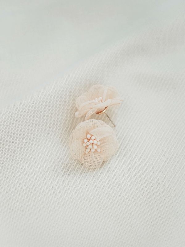 IRENE Sweet Pea Flower Stud Earrings