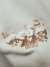 
                        
                          Load image into Gallery viewer, LORENE Enchanting Blushed Floral Haircomb
                        
                      