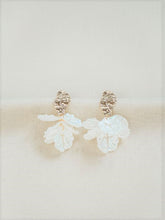 
                        
                          Load image into Gallery viewer, MAZE White Petals Gold Leaf  Earrings
                        
                      