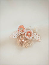 
                        
                          Load image into Gallery viewer, OPHELIA Vintage Garden Angel Haircomb
                        
                      
