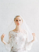 
                        
                          Load image into Gallery viewer, JULIET Mantilla - Veil from Janice Tan
                        
                      